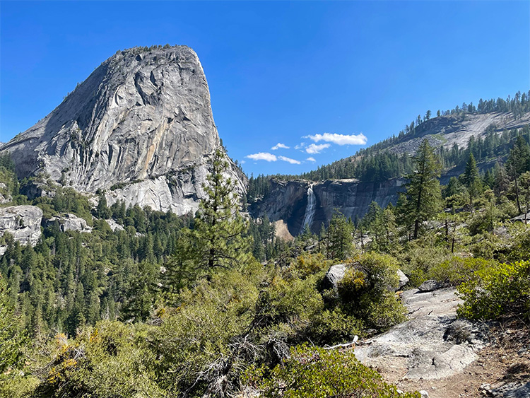 Clark Point - uitzicht op de Nevada Fall in Yosemite National Park