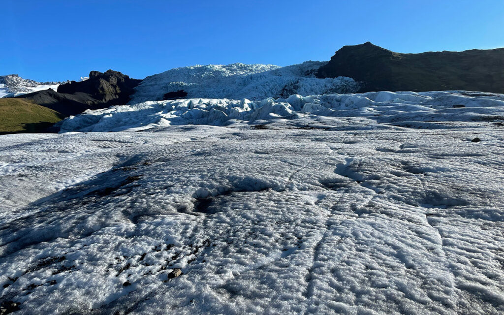 Wandel met een gids over de gletsjer Fláajökull (Vatnajökull) - eigen ervaring