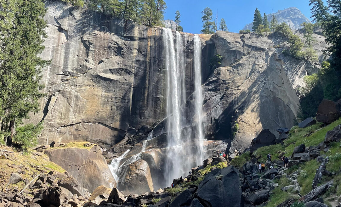 Wandelen naar de Vernall Fall in het prachtige Yosemite