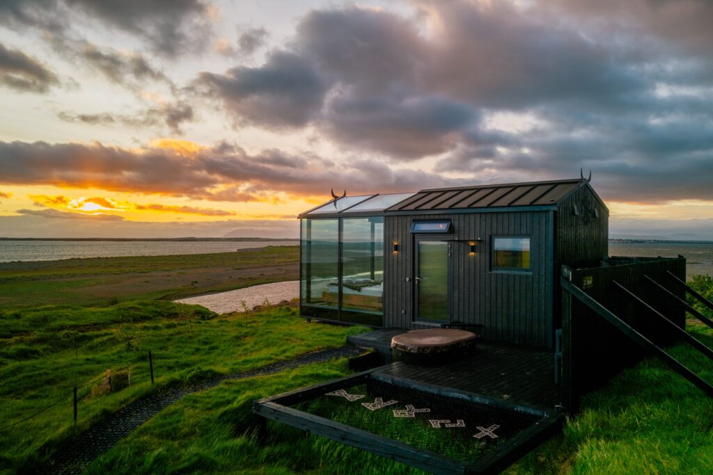 Panorama Glass Lodge