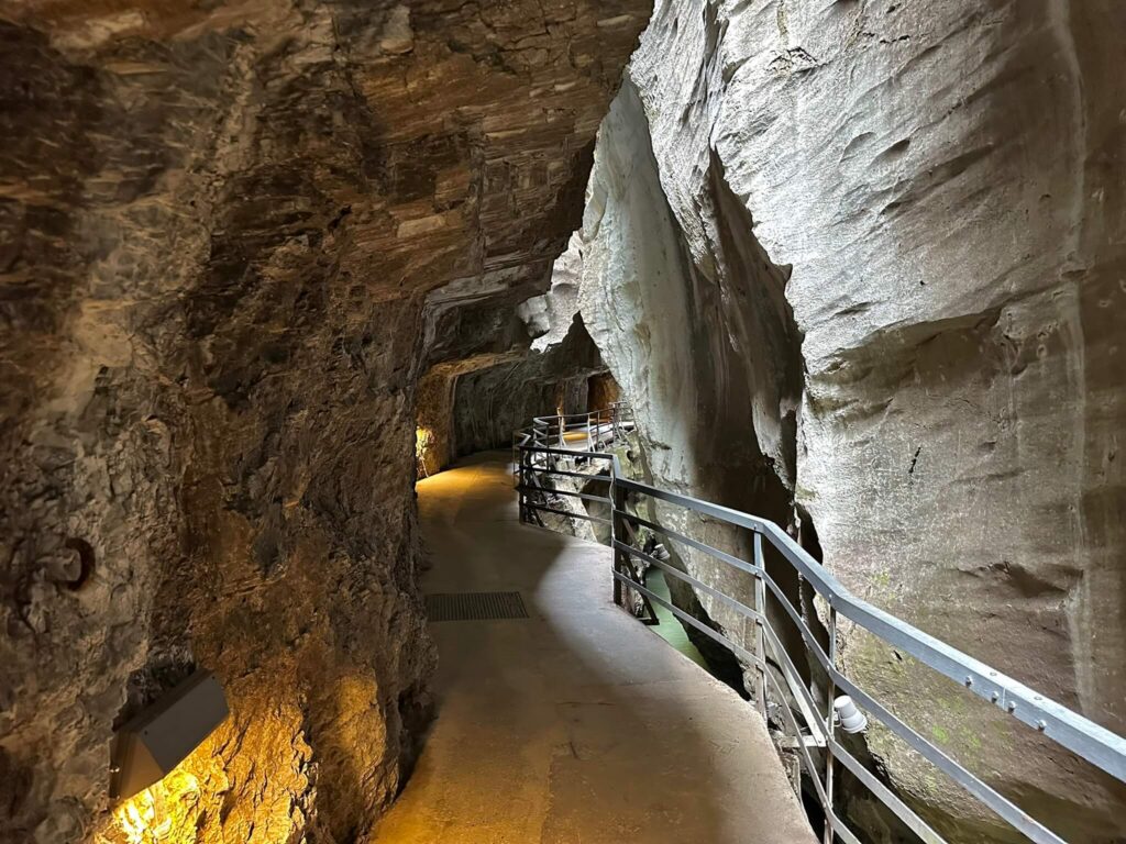 Durch die Aareschlucht wandern unsere Tipps für diese schöne Schlucht bei Meiringen