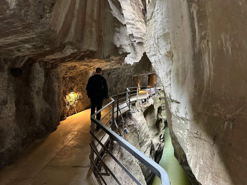 Durch die Aareschlucht wandern unsere Tipps für diese schöne Schlucht bei Meiringen