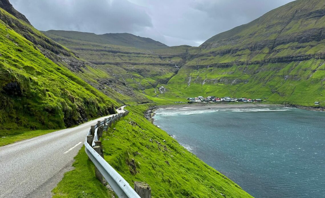 Tjørnuvík op de Faeroer