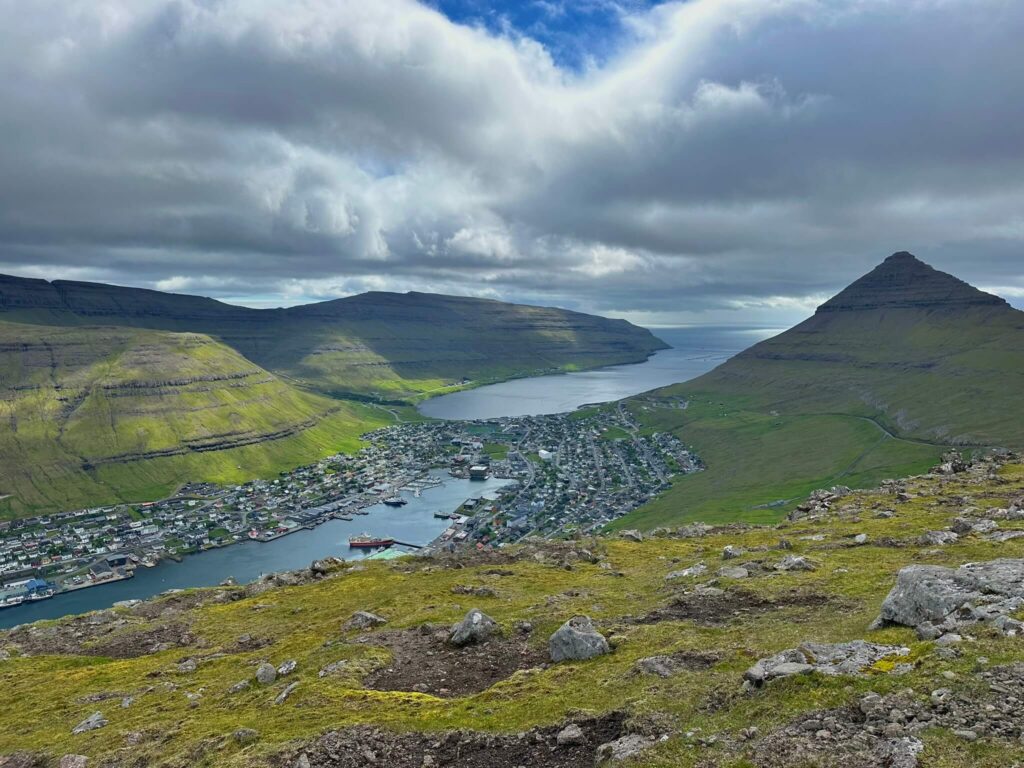 Klakkur hike bij Klaksvík korte klim, groots uitzicht (4)